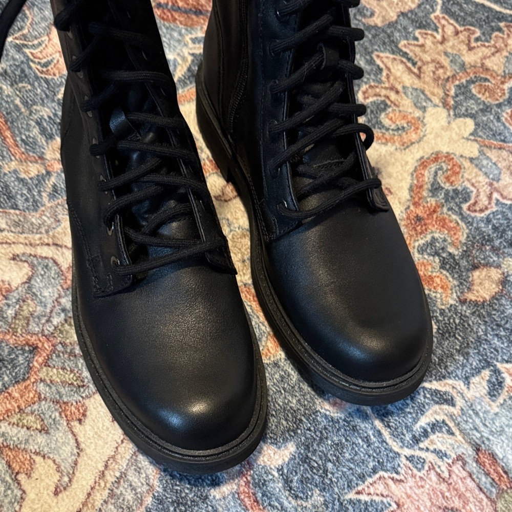 Clarks Black Leather Combat Boots - Picture 5 of 7